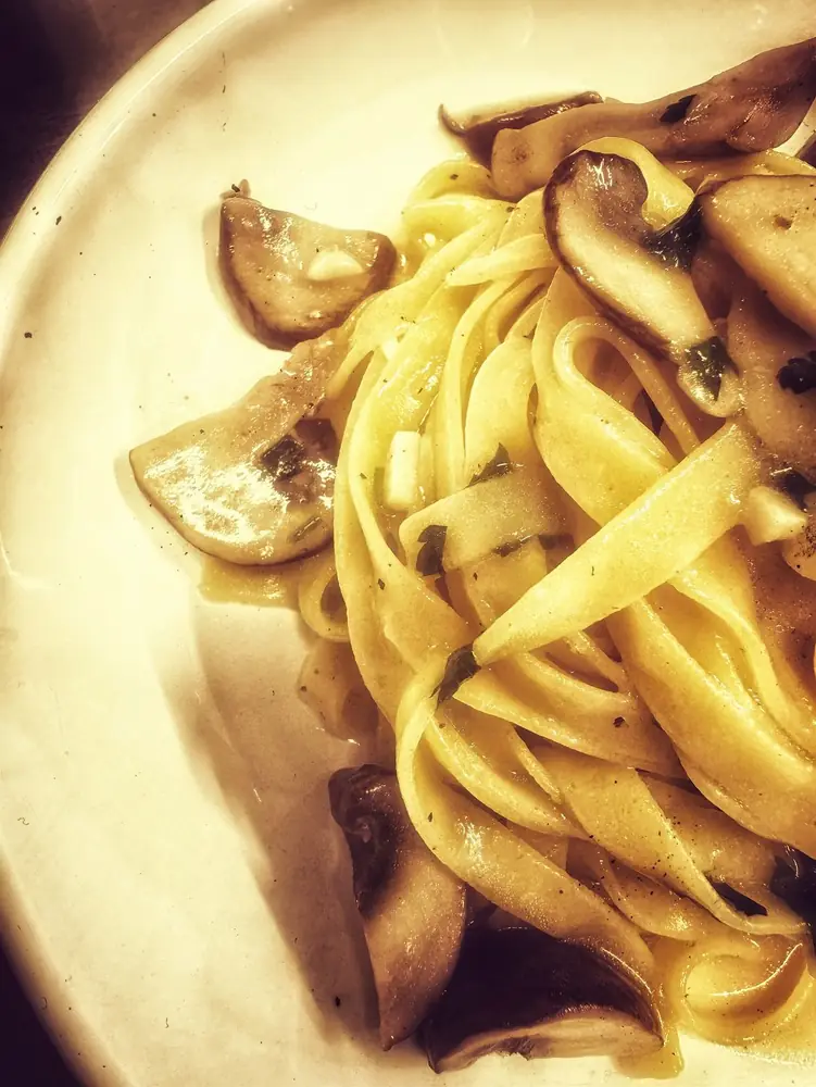 Tagliatelle cu ciuperci